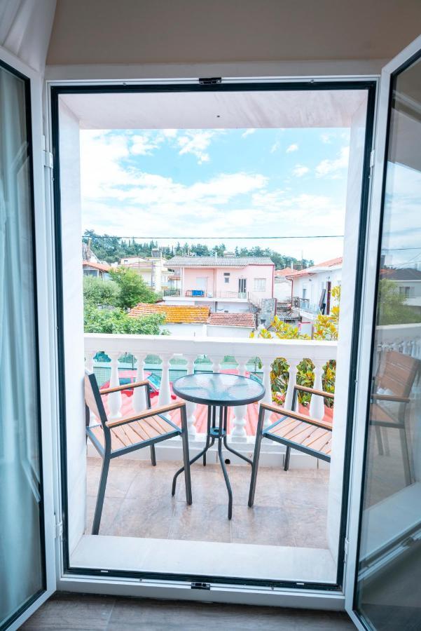 Casa La Scala Hotell Agia Trias Exteriör bild